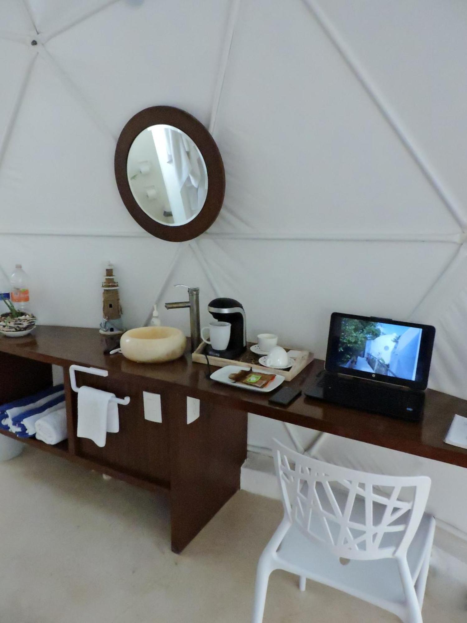 Cozy Room Near The Beach, Party Zone تولوم المظهر الخارجي الصورة